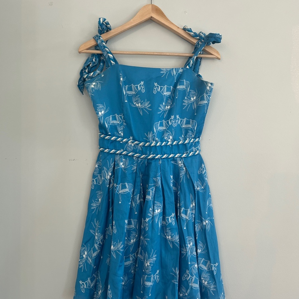 Elegant Blue Dress with White Patterns